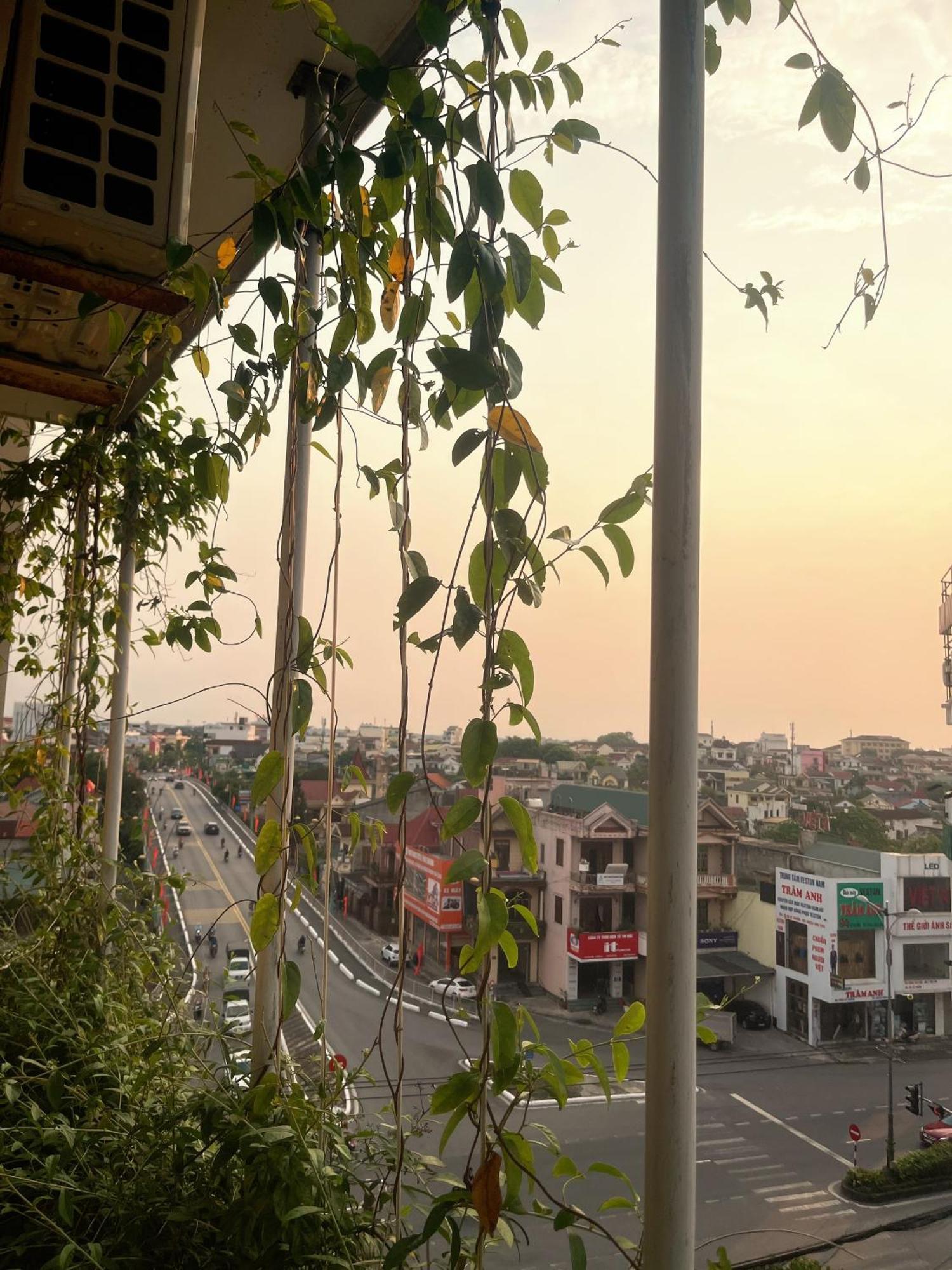 Hotel Khach San Hoa Binh Quang Tri Dong Ha Zewnętrze zdjęcie