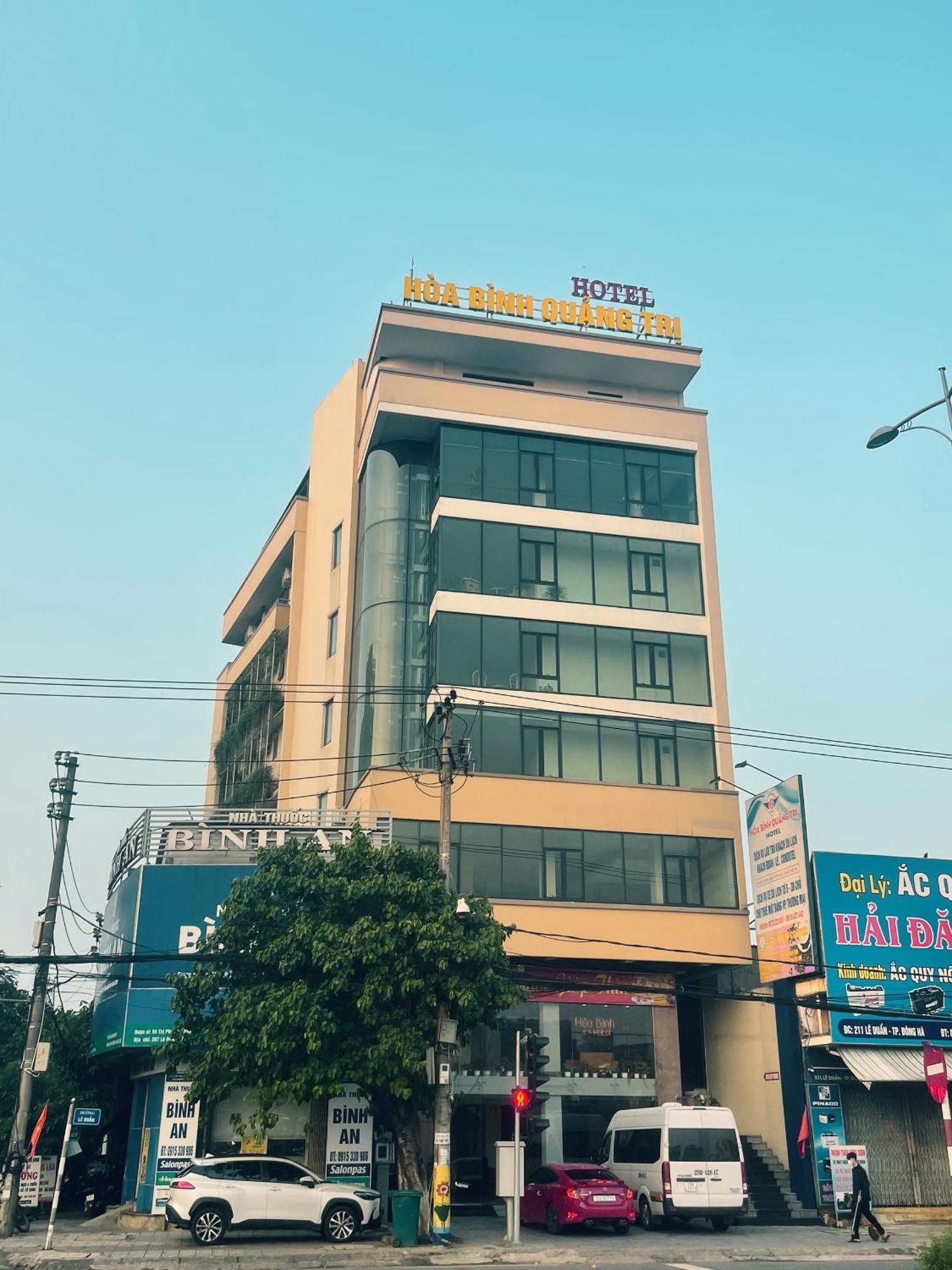 Hotel Khach San Hoa Binh Quang Tri Dong Ha Zewnętrze zdjęcie